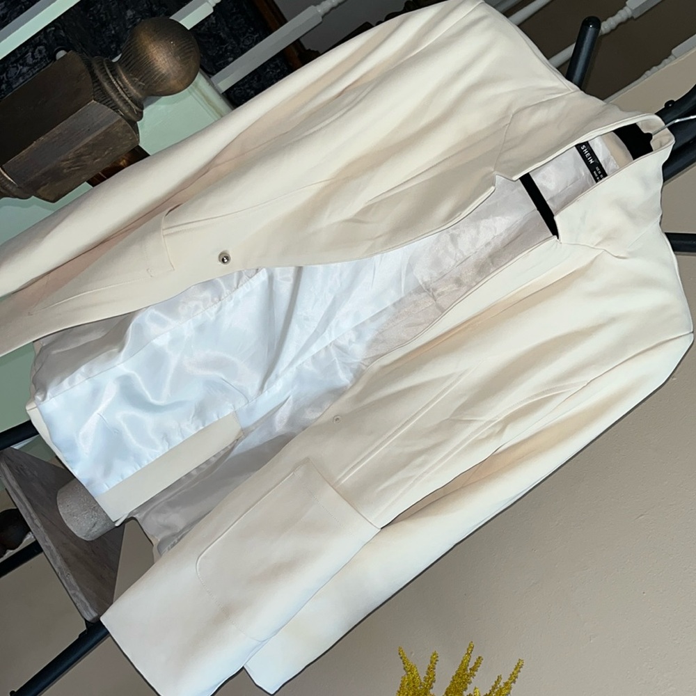 Ivory Blazer